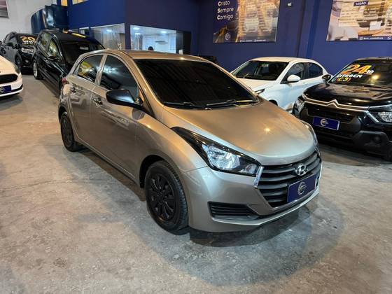 HYUNDAI HB20 1.0 COMFORT 12V FLEX 4P MANUAL